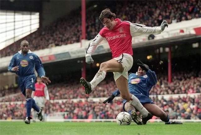 pgsoft2324巴黎圣日耳曼第三客场球衣